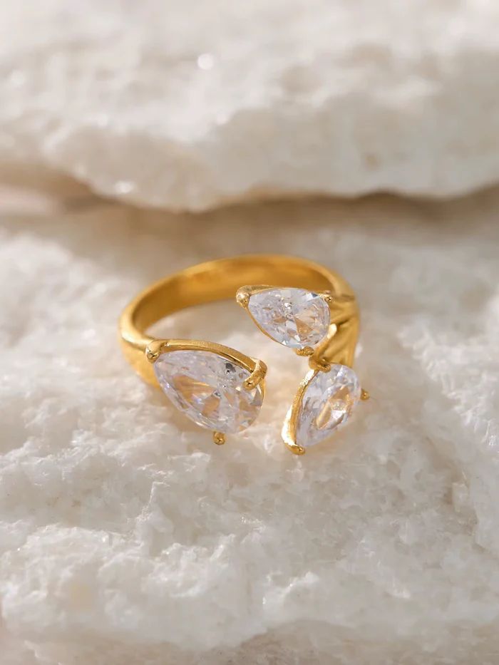 A STAR IS BORN RING